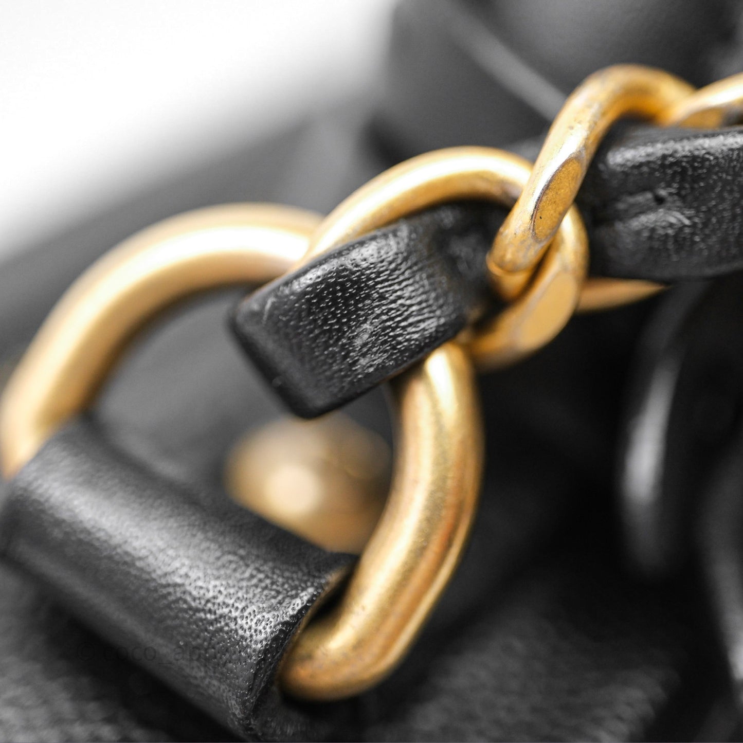 Chanel Quilted Medium CC Filigree Vanity Case Black Caviar Aged Gold Hardware