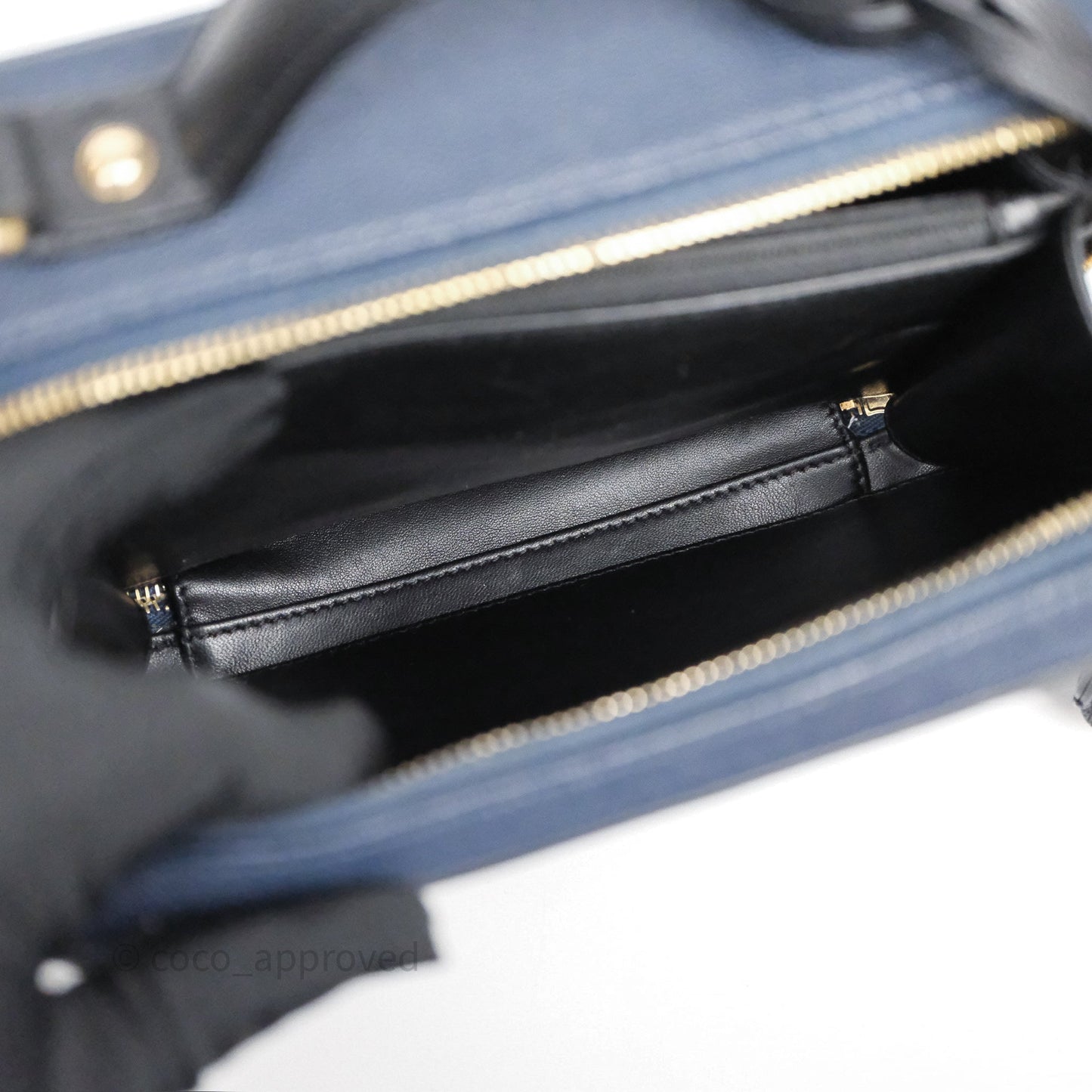 Chanel Quilted Medium CC Filigree Vanity Case Dark Navy Caviar Gold Hardware