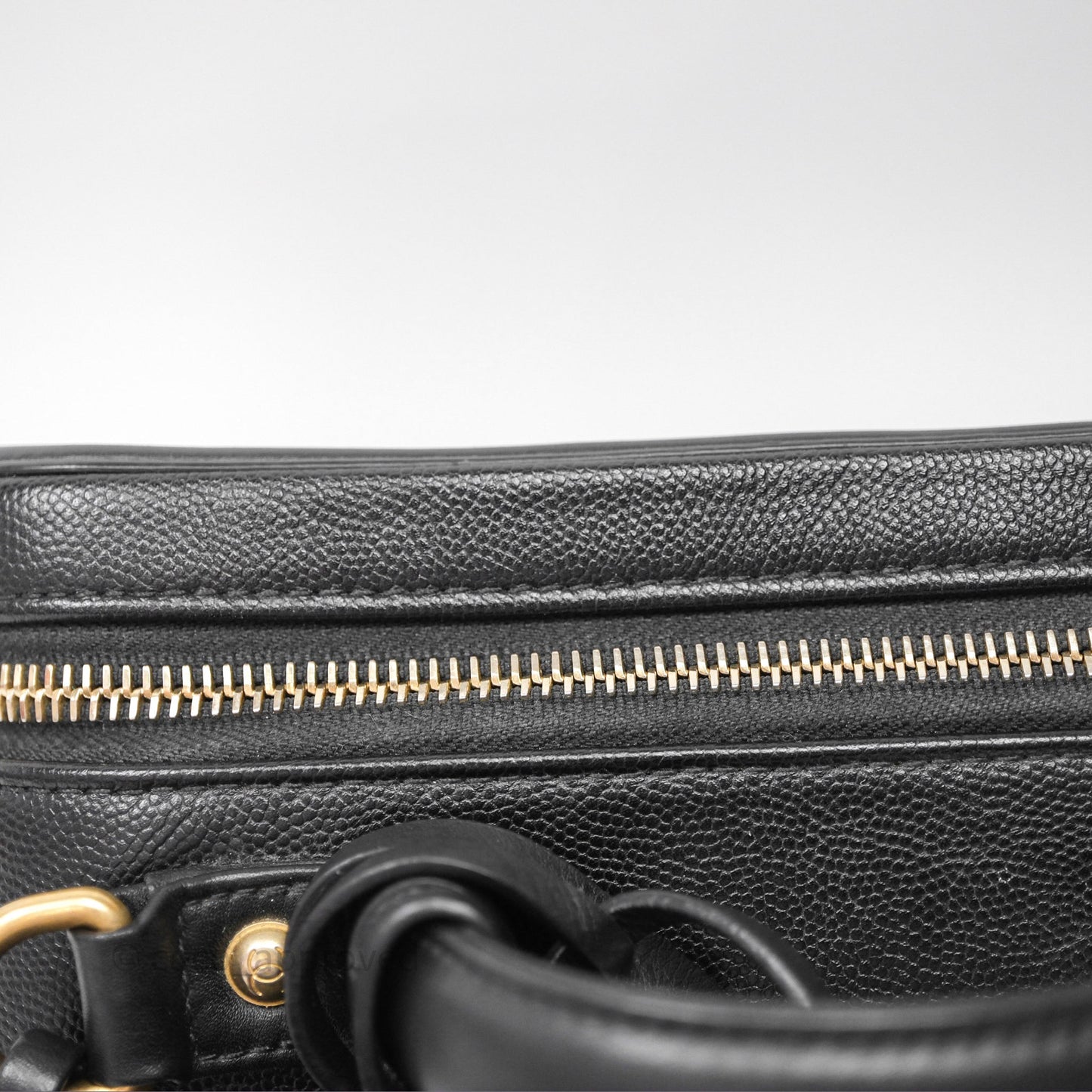 Chanel Quilted Medium CC Filigree Vanity Case Black Caviar Aged Gold Hardware