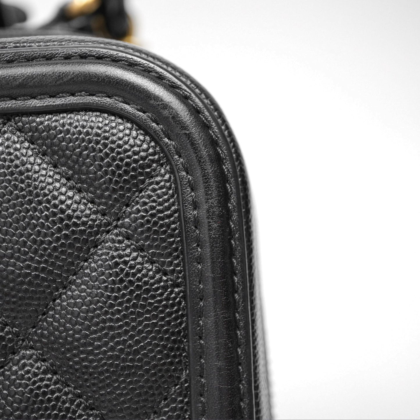 Chanel Quilted Medium CC Filigree Vanity Case Black Caviar Aged Gold Hardware