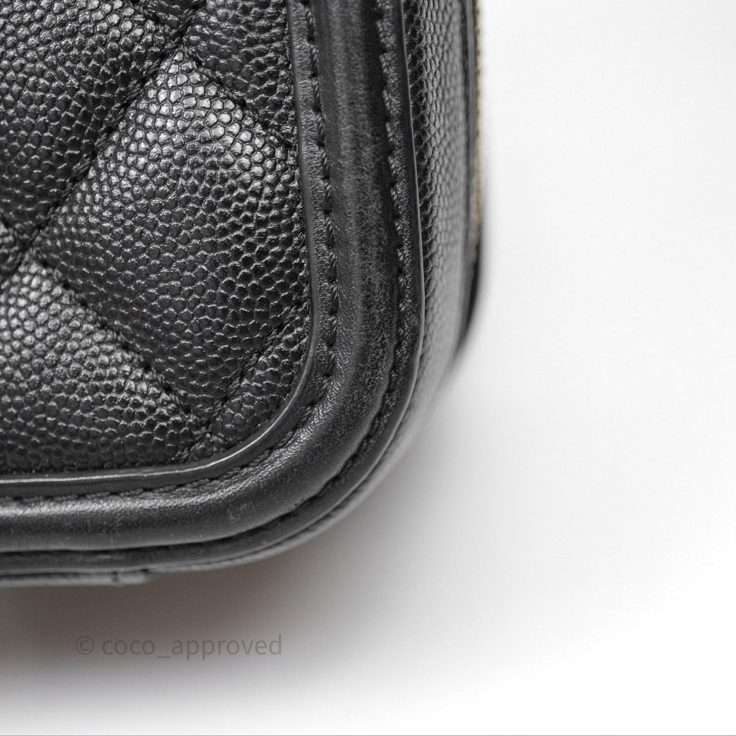 Chanel Quilted Medium CC Filigree Vanity Case Black Caviar Aged Gold Hardware