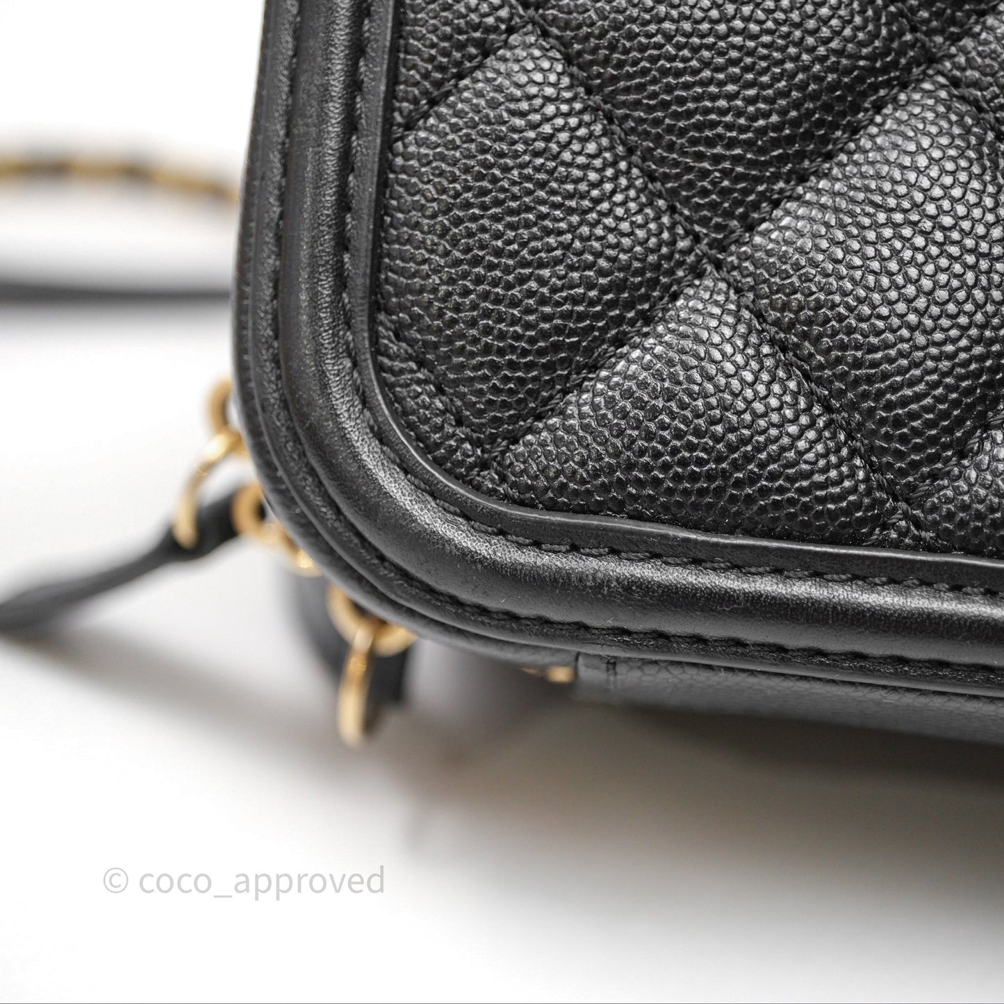 Chanel Quilted Medium CC Filigree Vanity Case Black Caviar Aged Gold Hardware