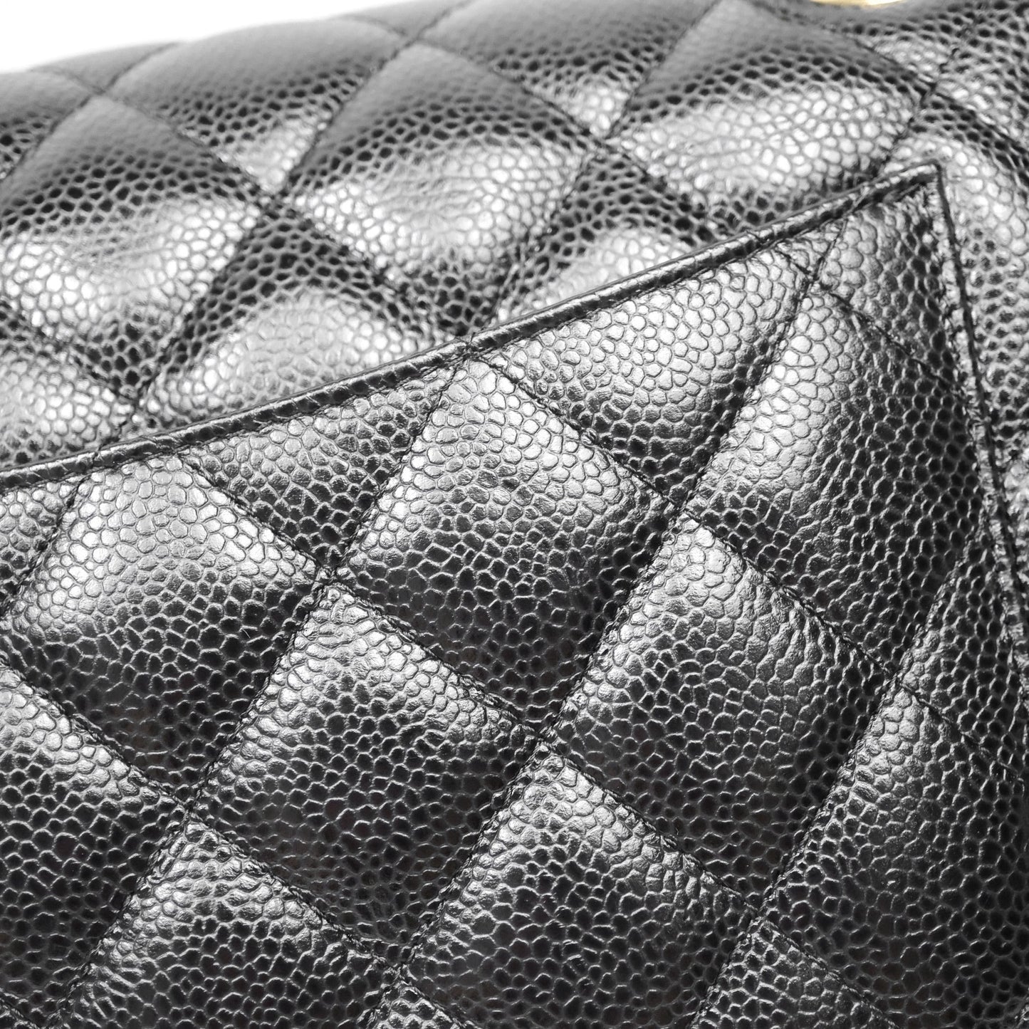 Chanel Jumbo Double Flap Quilted Black Caviar Gold Hardware⁣⁣