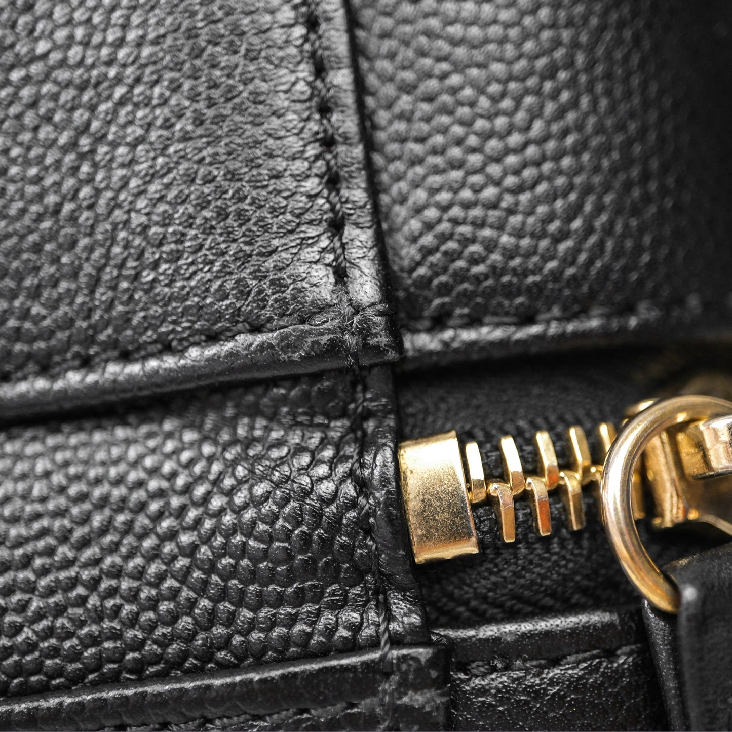 Chanel Quilted Medium CC Filigree Vanity Case Black Caviar Aged Gold Hardware