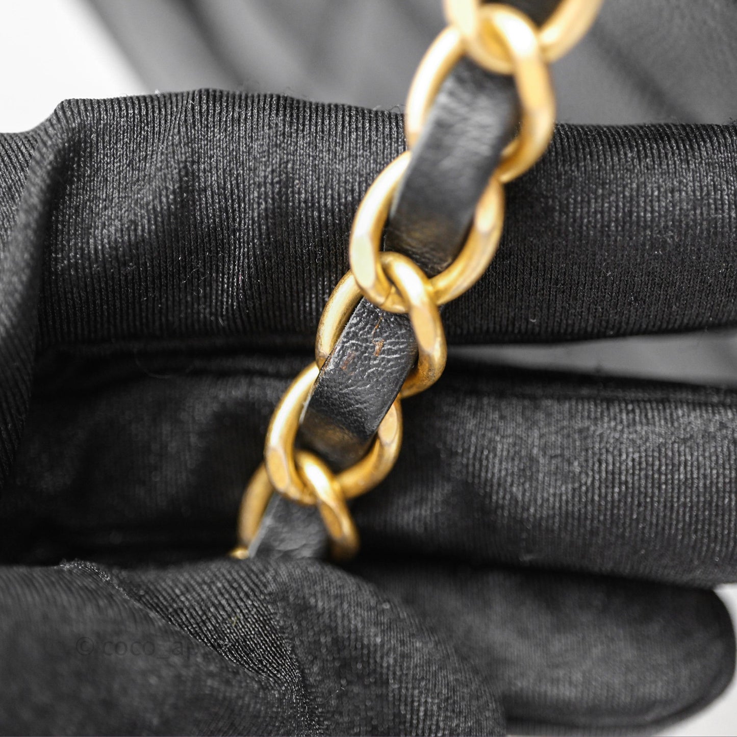 Chanel Quilted Medium CC Filigree Vanity Case Black Caviar Aged Gold Hardware