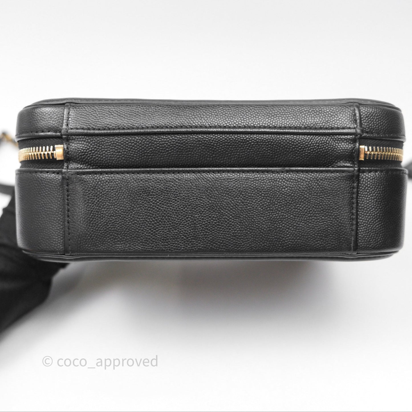 Chanel Quilted Medium CC Filigree Vanity Case Black Caviar Aged Gold Hardware
