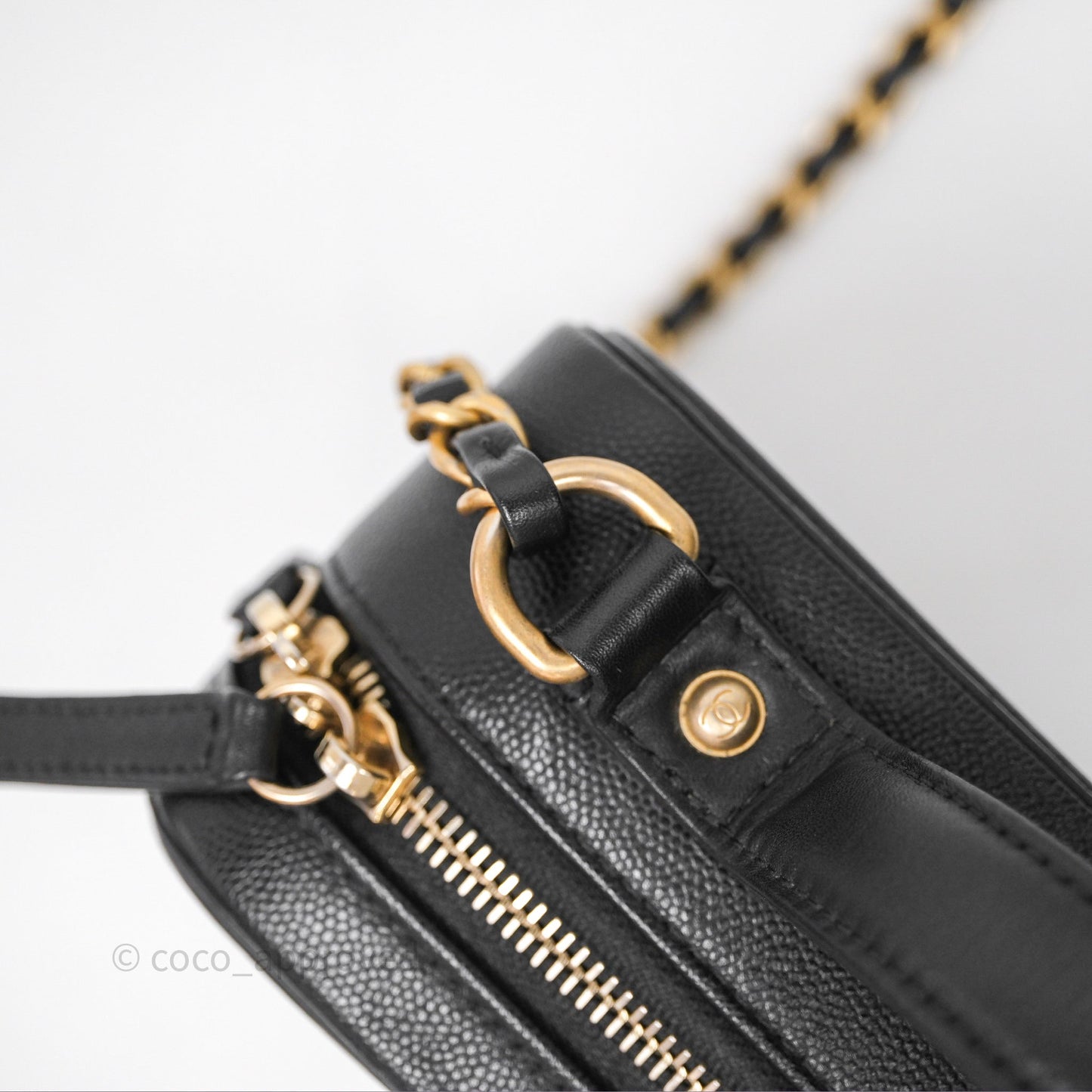 Chanel Quilted Medium CC Filigree Vanity Case Black Caviar Aged Gold Hardware