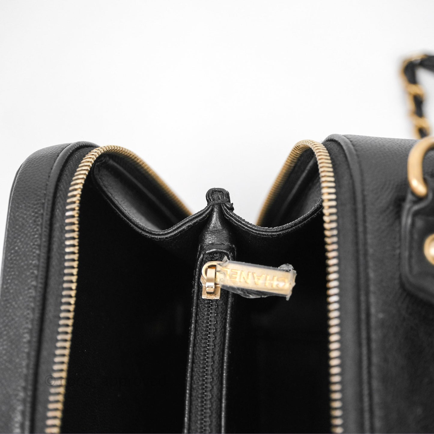 Chanel Quilted Medium CC Filigree Vanity Case Black Caviar Aged Gold Hardware