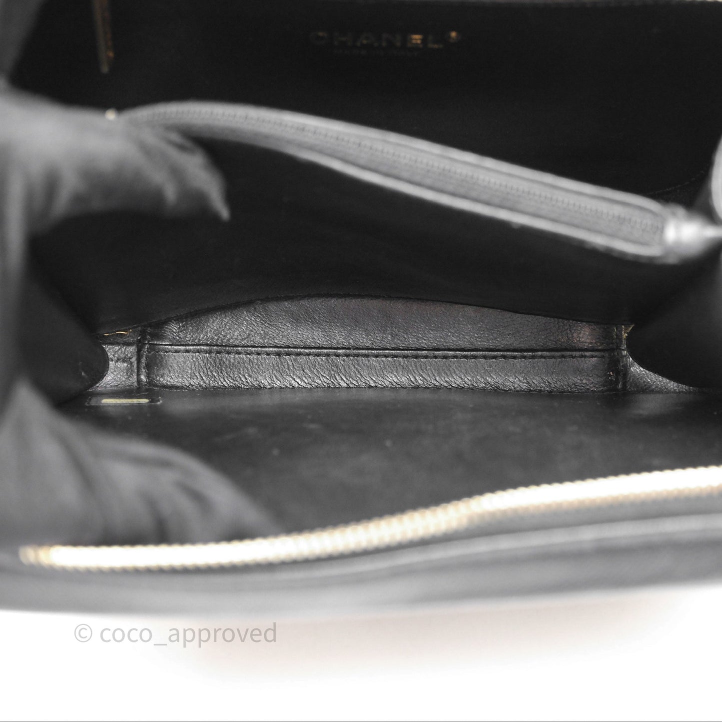 Chanel Quilted Medium CC Filigree Vanity Case Black Caviar Aged Gold Hardware