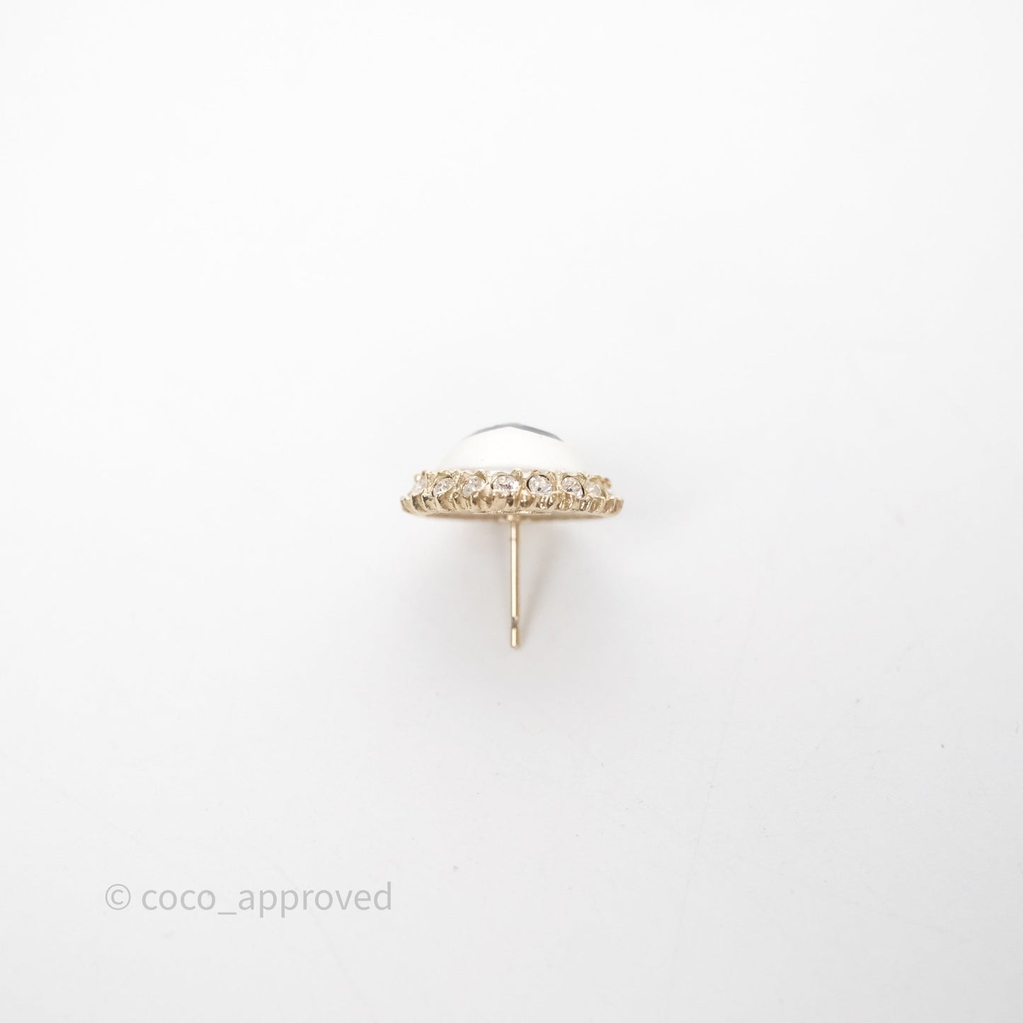 Chanel CC Pearl Crystal Round Earrings Gold Tone 20P