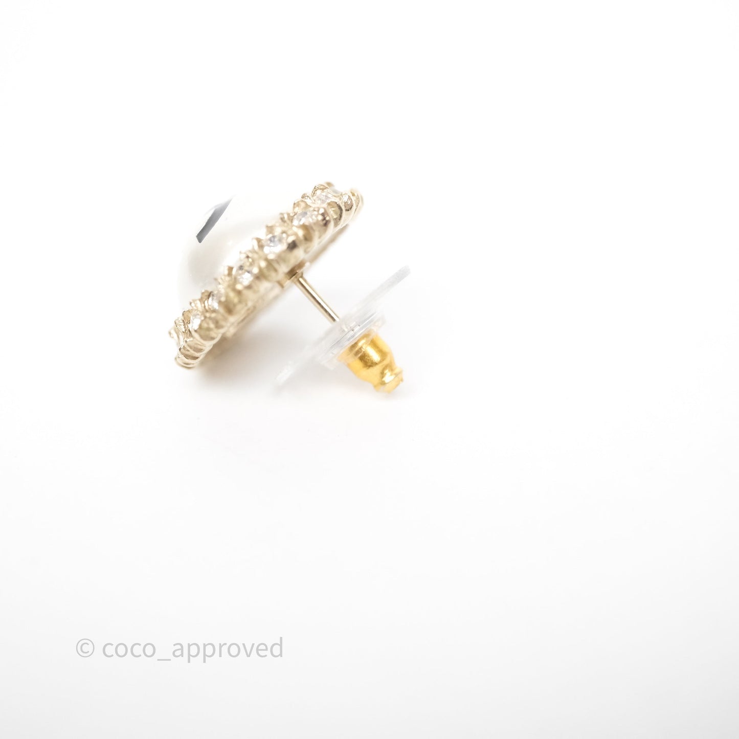 Chanel CC Pearl Crystal Round Earrings Gold Tone 20P