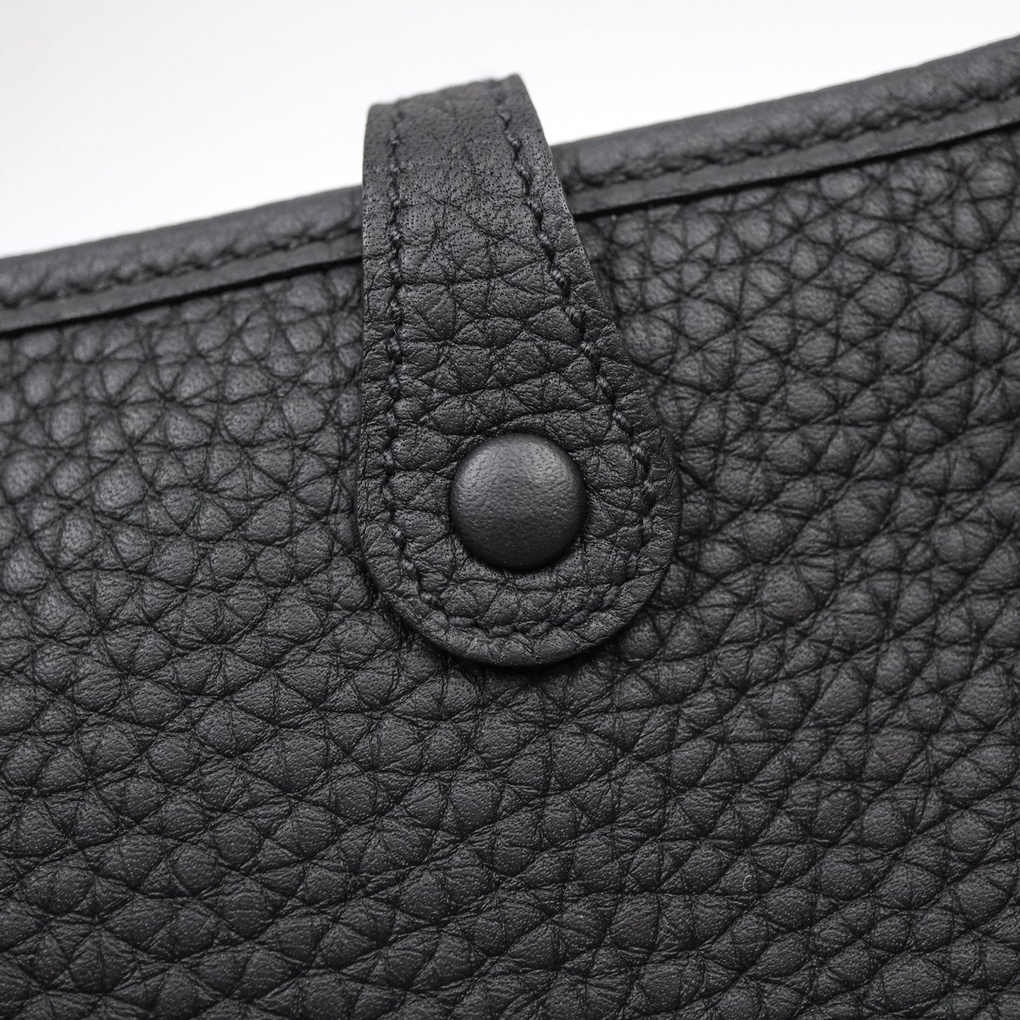 Hermès Mini Evelyne 16 Noir 89 Clemence Palladium Hardware