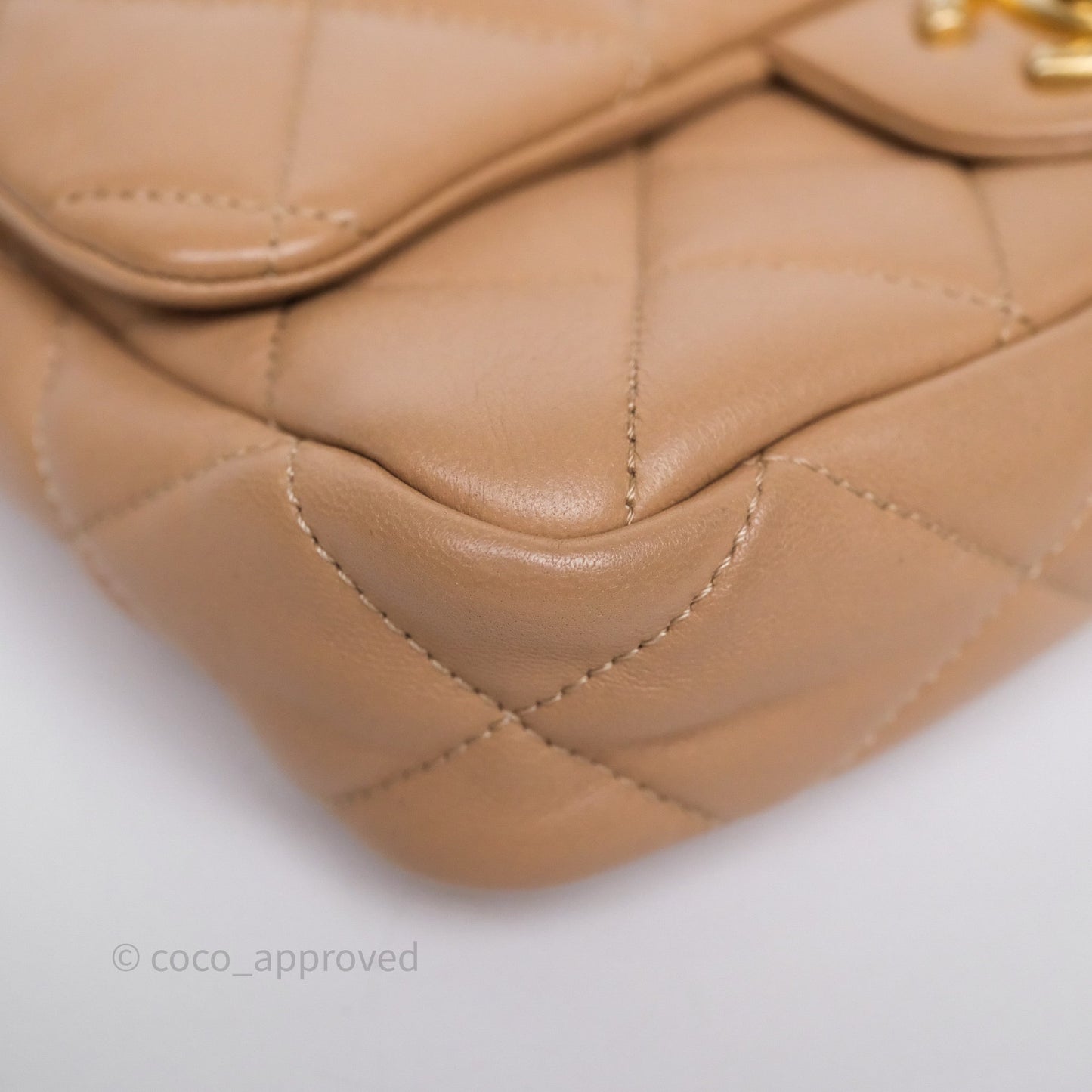 Chanel Small Chunky Chain Flap Bag Lambskin Beige Aged Gold Hardware 22S