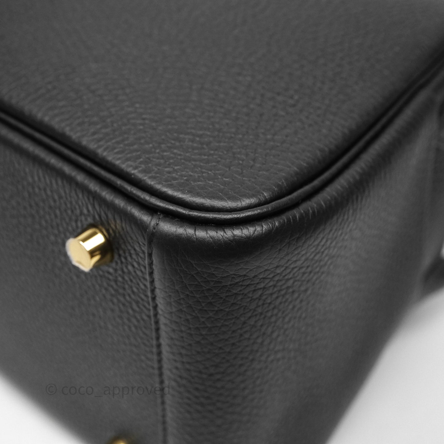 Hermès Lindy 26 Black Noir 89 Clemence Gold Hardware
