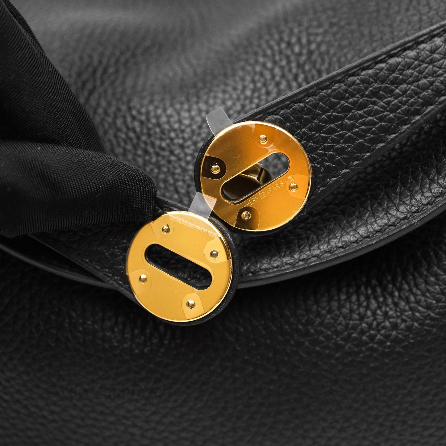 Hermès Lindy 26 Black Noir 89 Clemence Gold Hardware