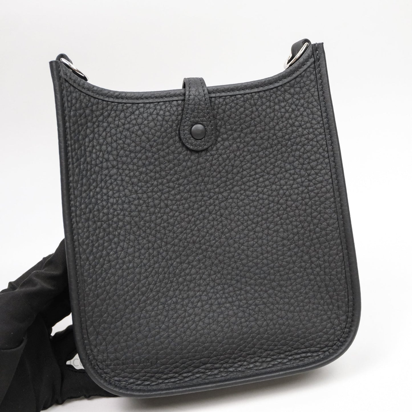 Hermès Mini Evelyne 16 Noir 89 Clemence Palladium Hardware