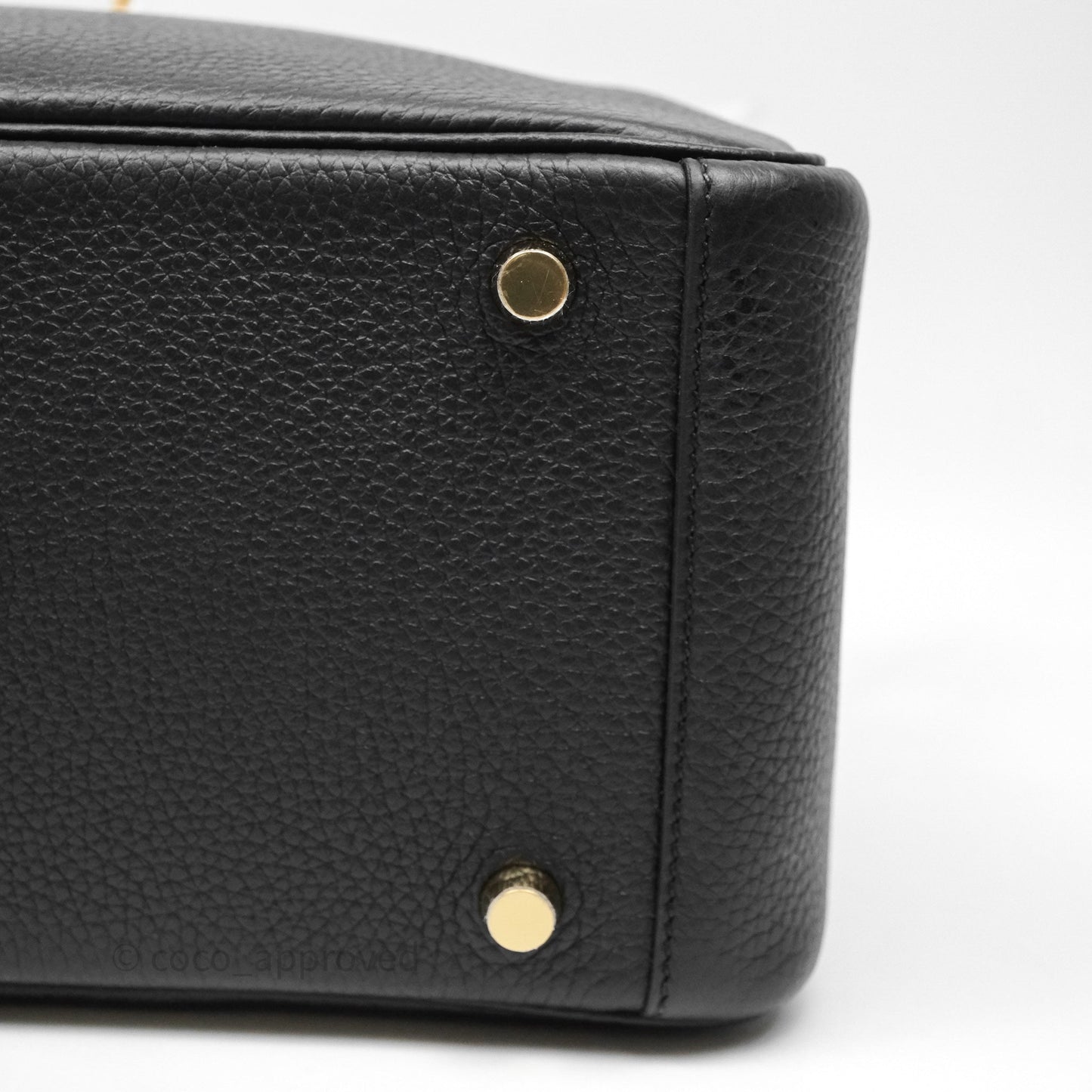 Hermès Lindy 26 Black Noir 89 Clemence Gold Hardware