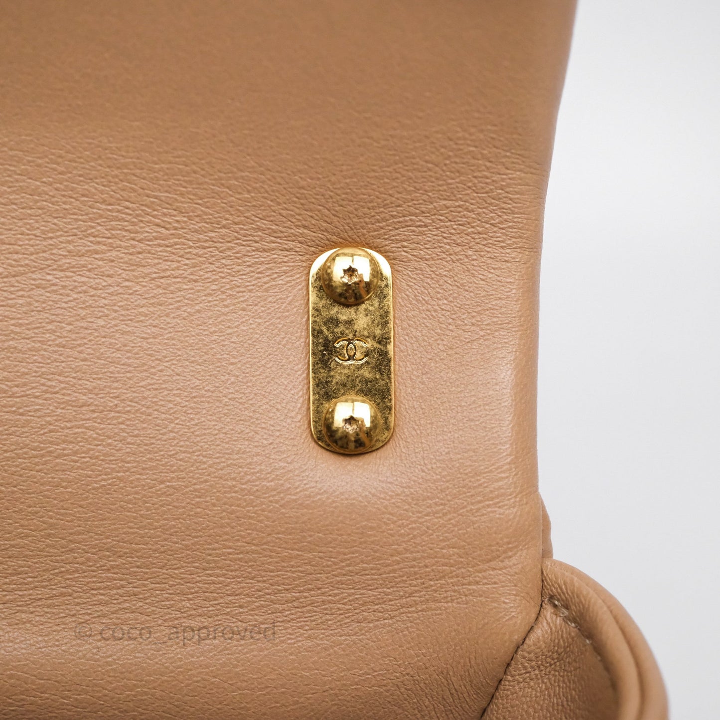 Chanel Small Chunky Chain Flap Bag Lambskin Beige Aged Gold Hardware 22S