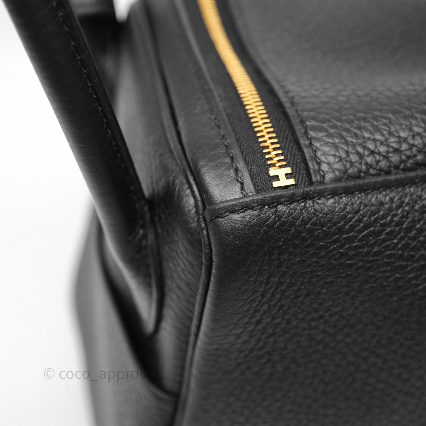 Hermès Lindy 26 Black Noir 89 Clemence Gold Hardware