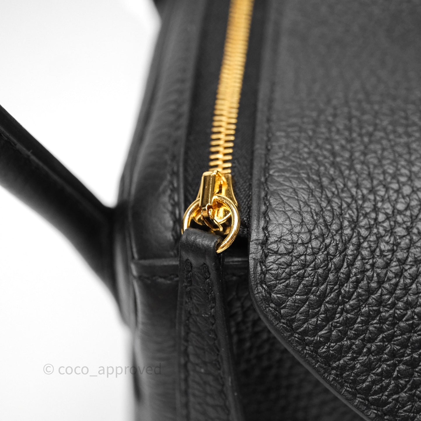 Hermès Lindy 26 Black Noir 89 Clemence Gold Hardware