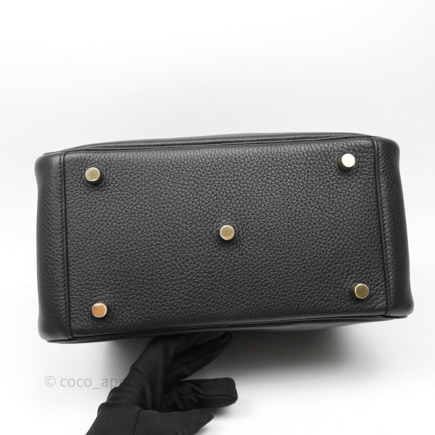 Hermès Lindy 26 Black Noir 89 Clemence Gold Hardware
