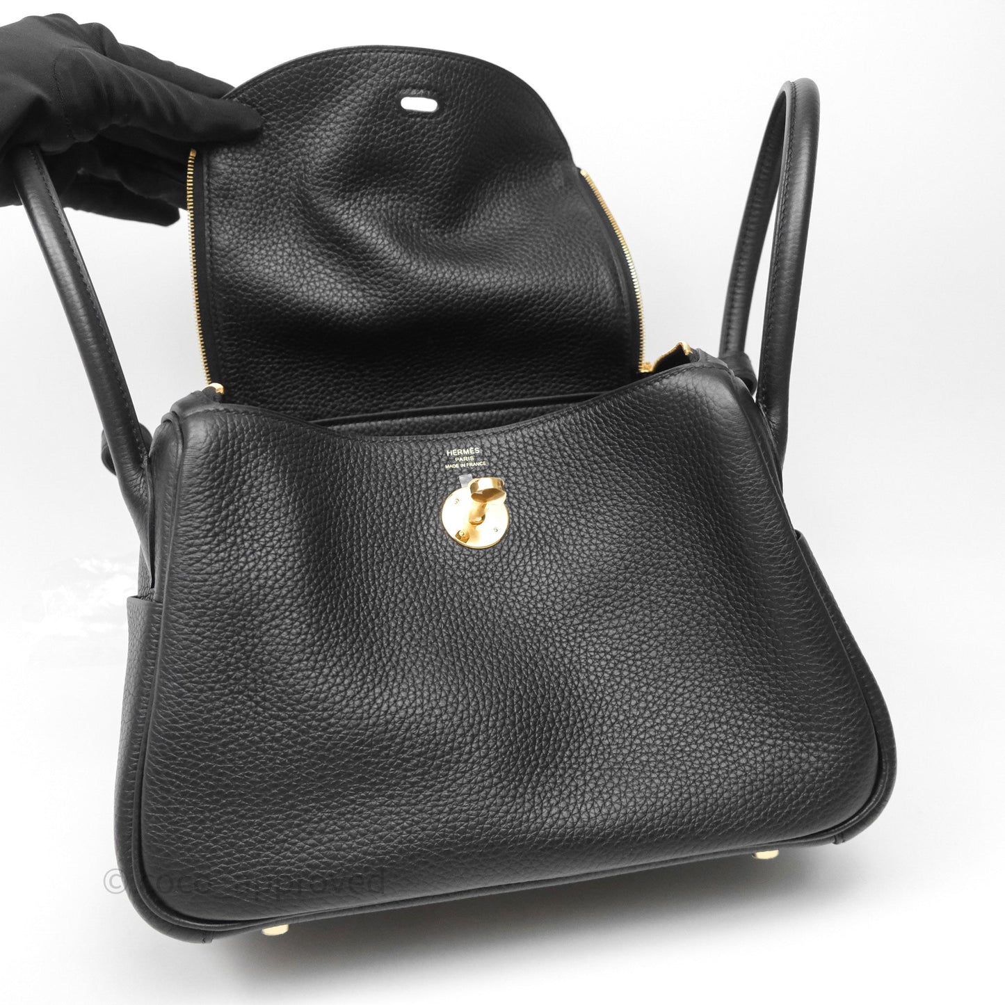 Hermès Lindy 26 Black Noir 89 Clemence Gold Hardware