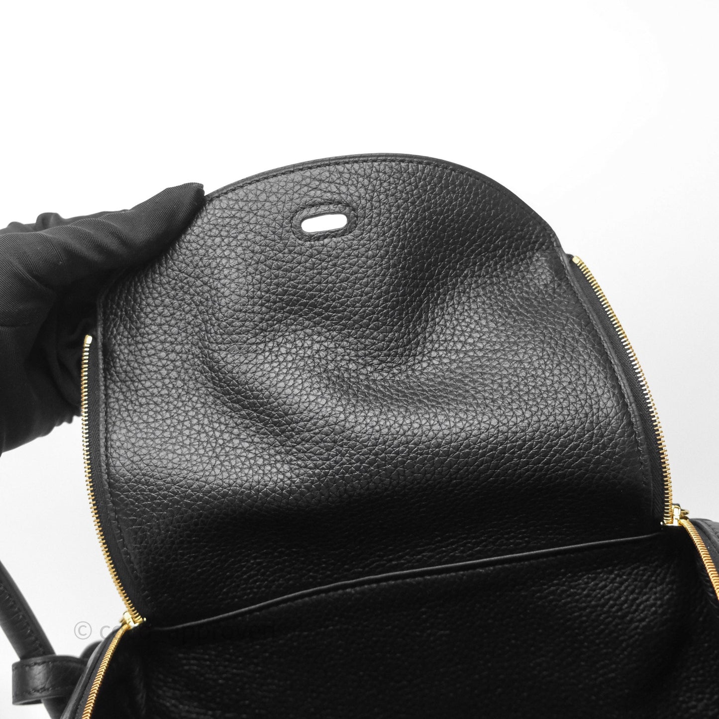 Hermès Lindy 26 Black Noir 89 Clemence Gold Hardware
