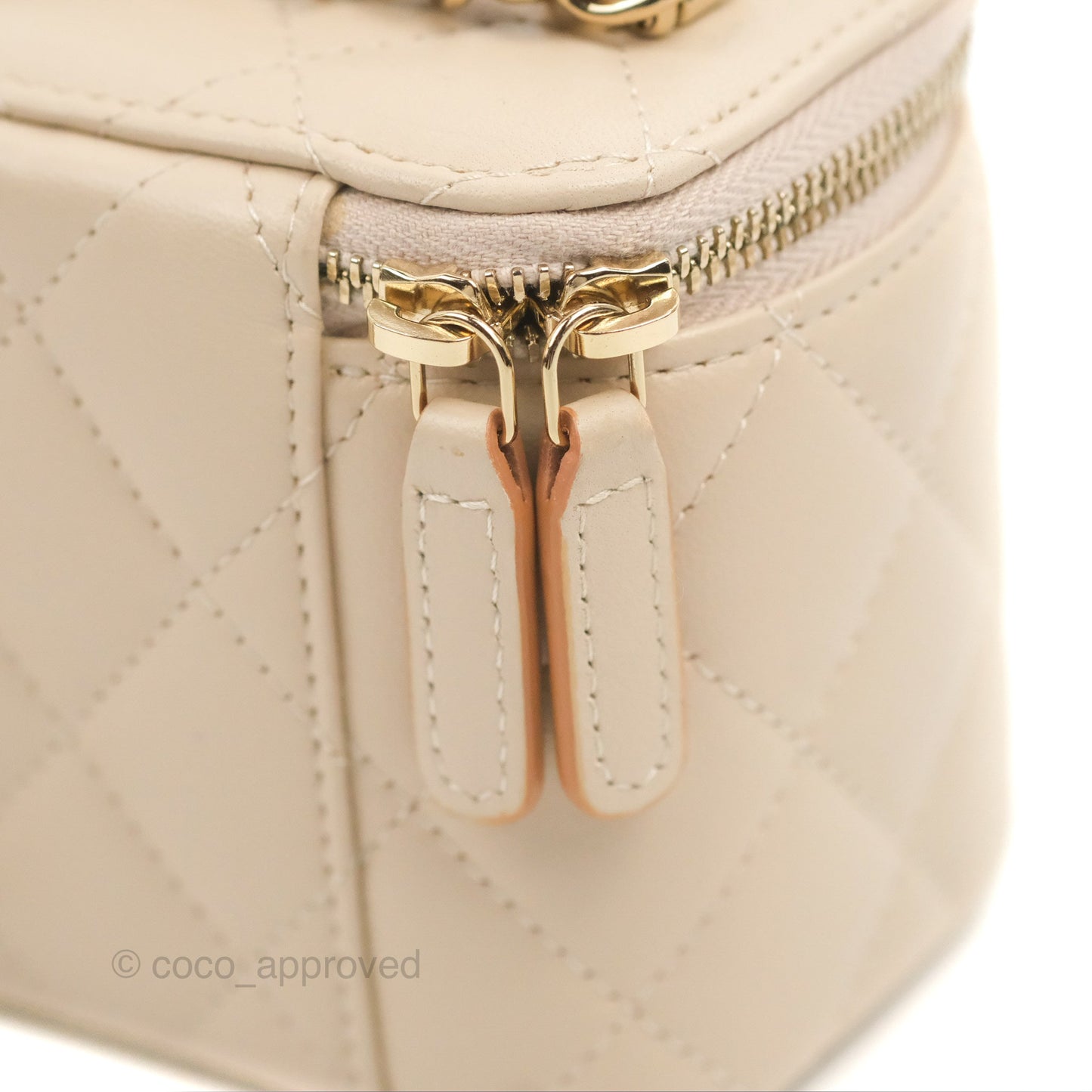 Chanel Mini Top Handle Vanity With Chain Ecru/Beige Lambskin Gold Hardware 23P