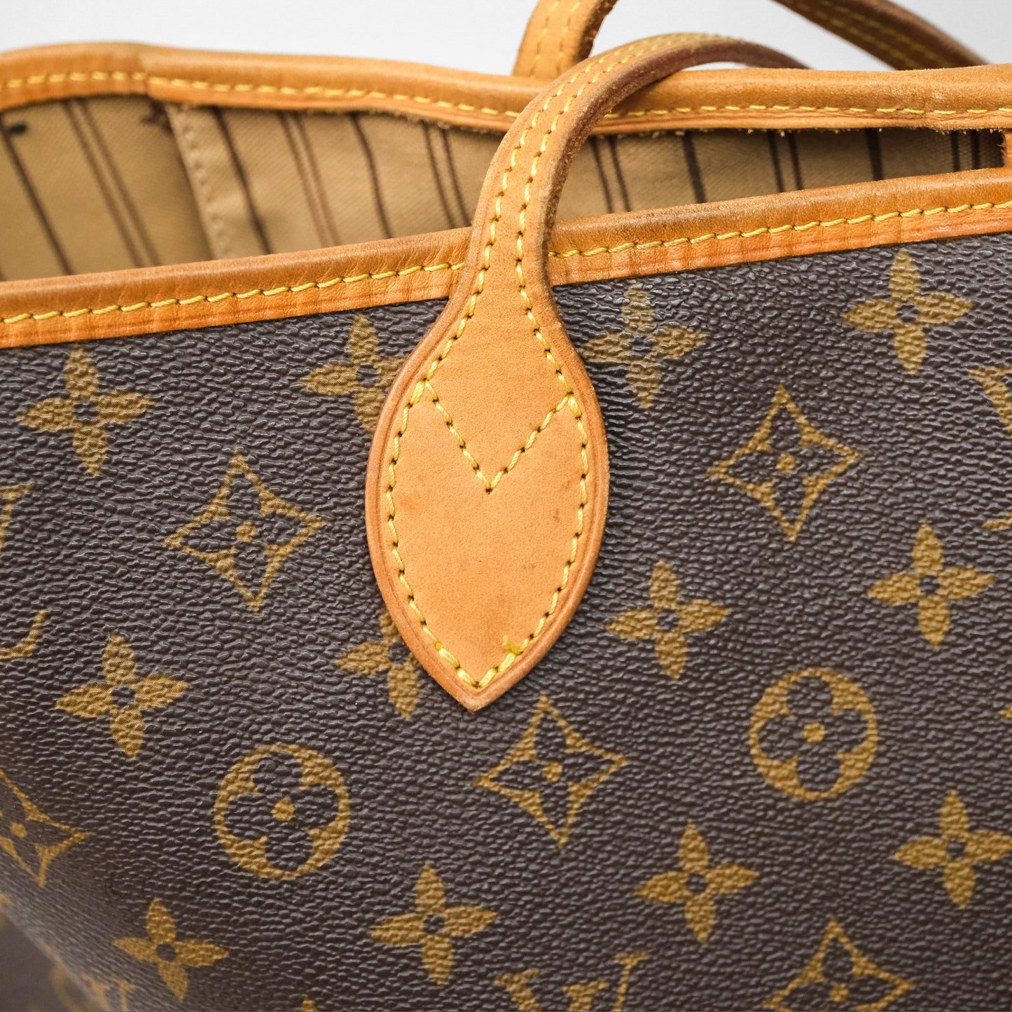 Louis Vuitton Neverfull Tote Bag Monogram Canvas