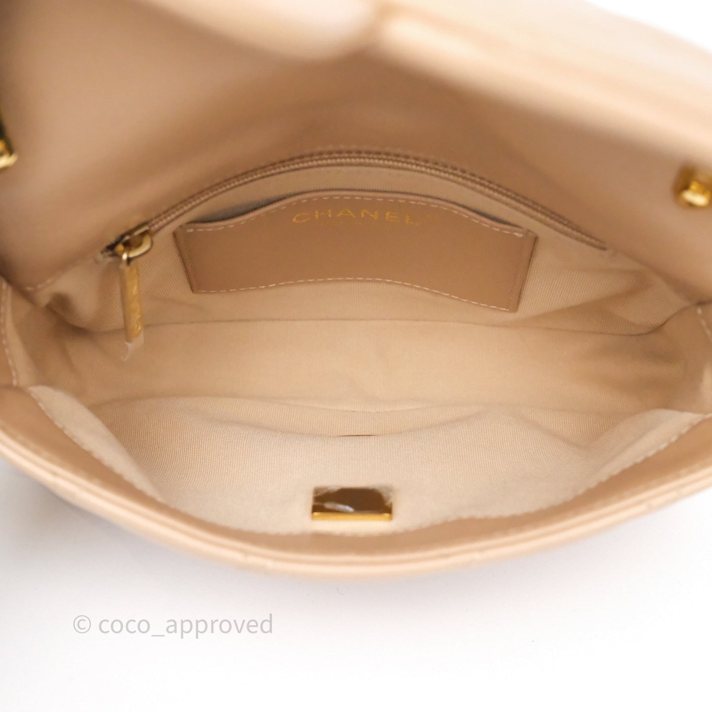 Chanel Small Chunky Chain Flap Bag Lambskin Beige Aged Gold Hardware 22S