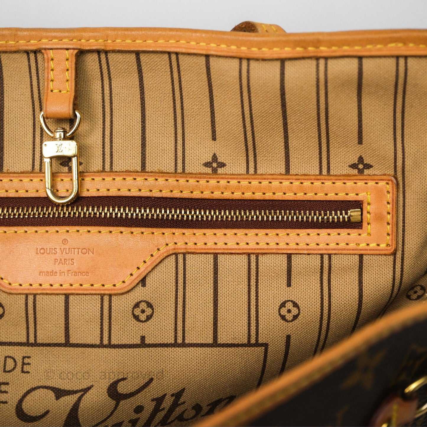 Louis Vuitton Neverfull Tote Bag Monogram Canvas
