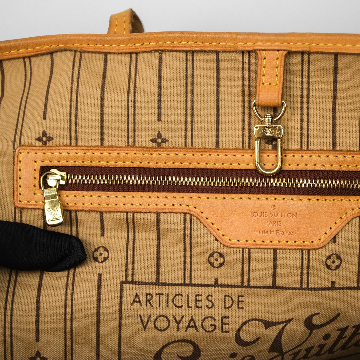 Louis Vuitton Neverfull Tote Bag Monogram Canvas