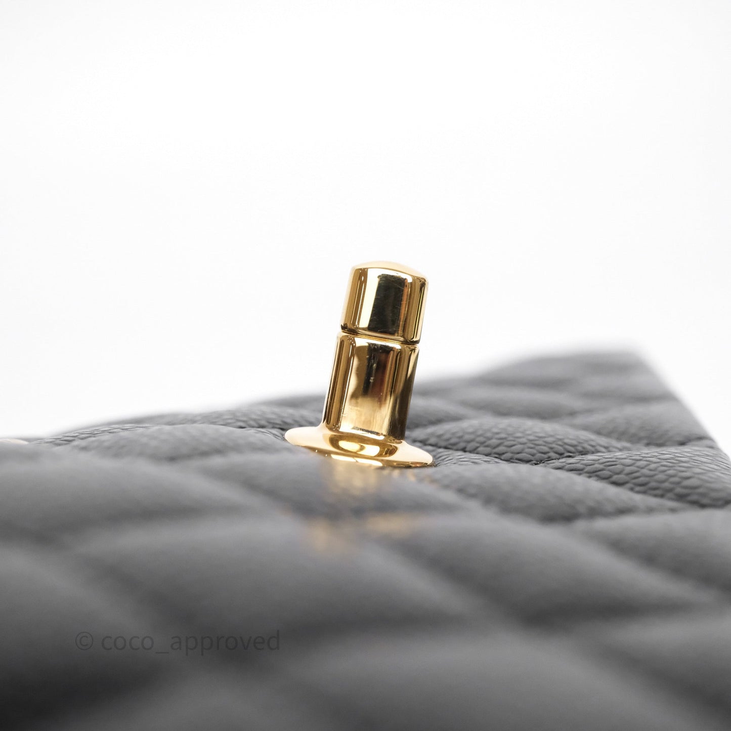 Chanel Classic M/L Medium Flap Quilted Black Caviar Gold Hardware