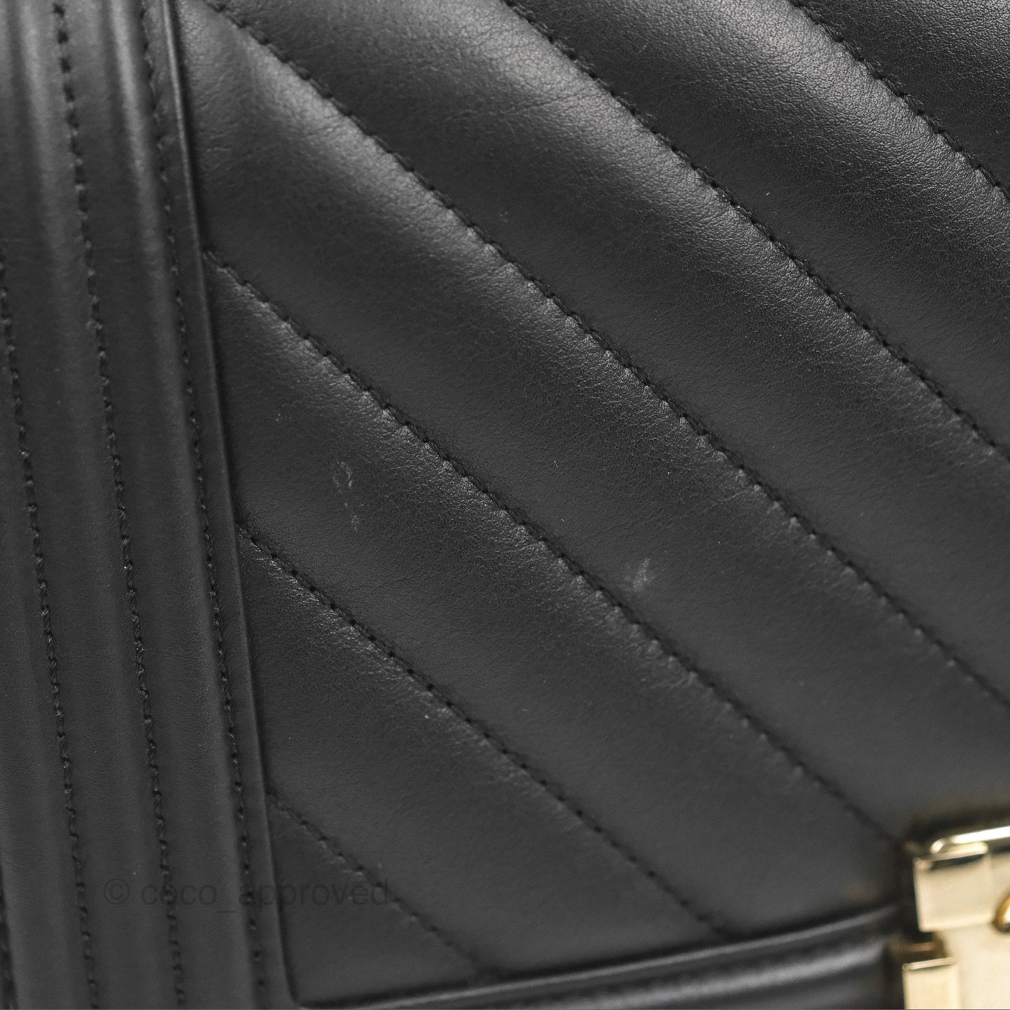Chanel Chevron Medium Boy Black Calfskin Gold Hardware