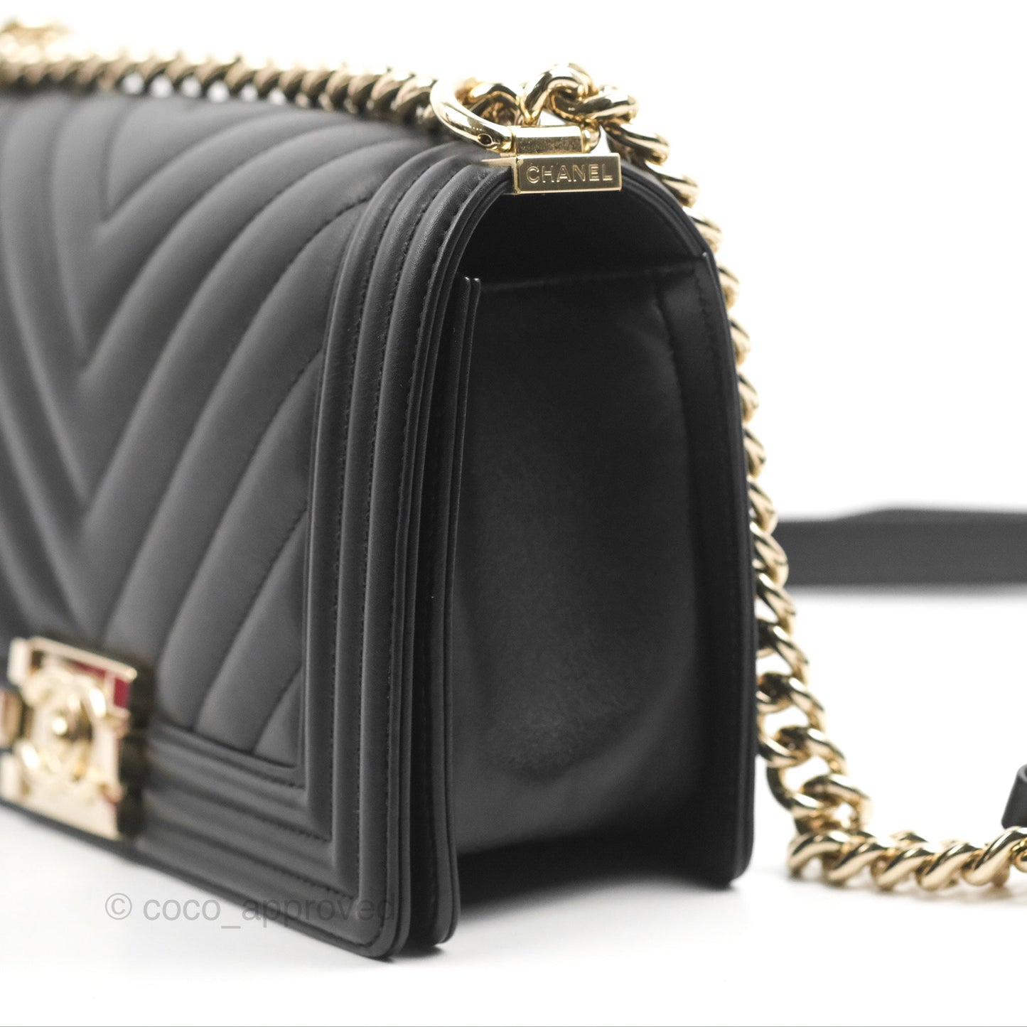 Chanel Chevron Medium Boy Black Calfskin Gold Hardware