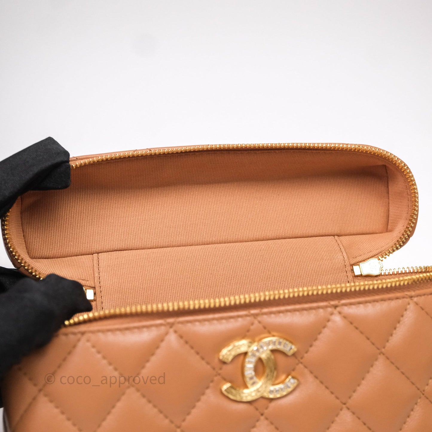 Chanel Top Handle Long Vanity with Chain Caramel Beige Lambskin Gold Hardware 25B