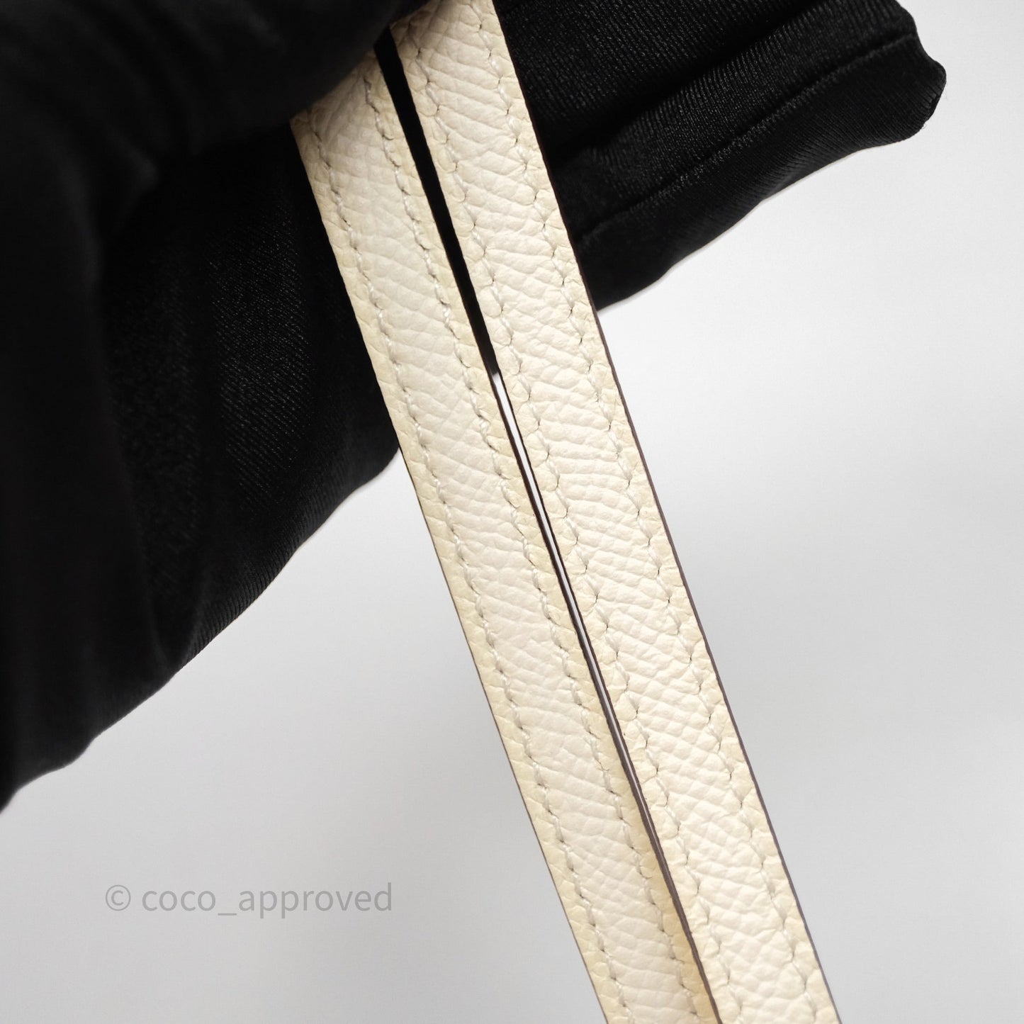 Hermès Kelly To Go Wallet Nata Epsom Gold Hardware