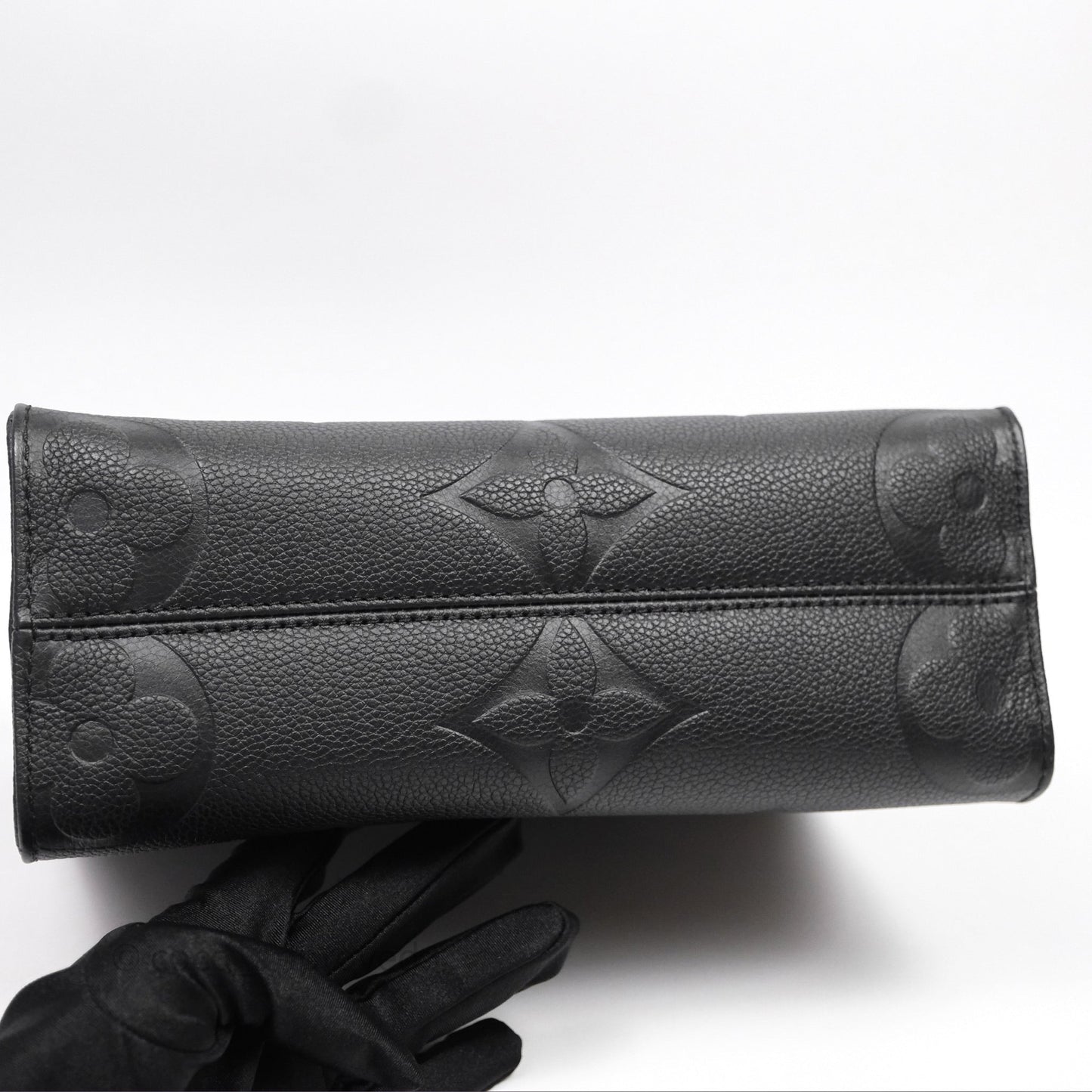 Louis Vuitton OnTheGo Monogram PM Black