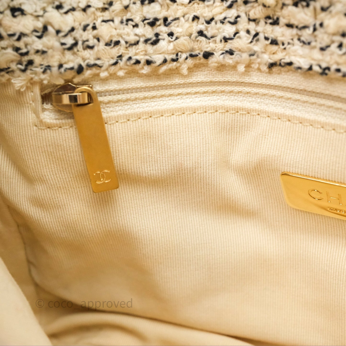 Chanel 19 Small Tweed Oreo Cream Mixed Hardware