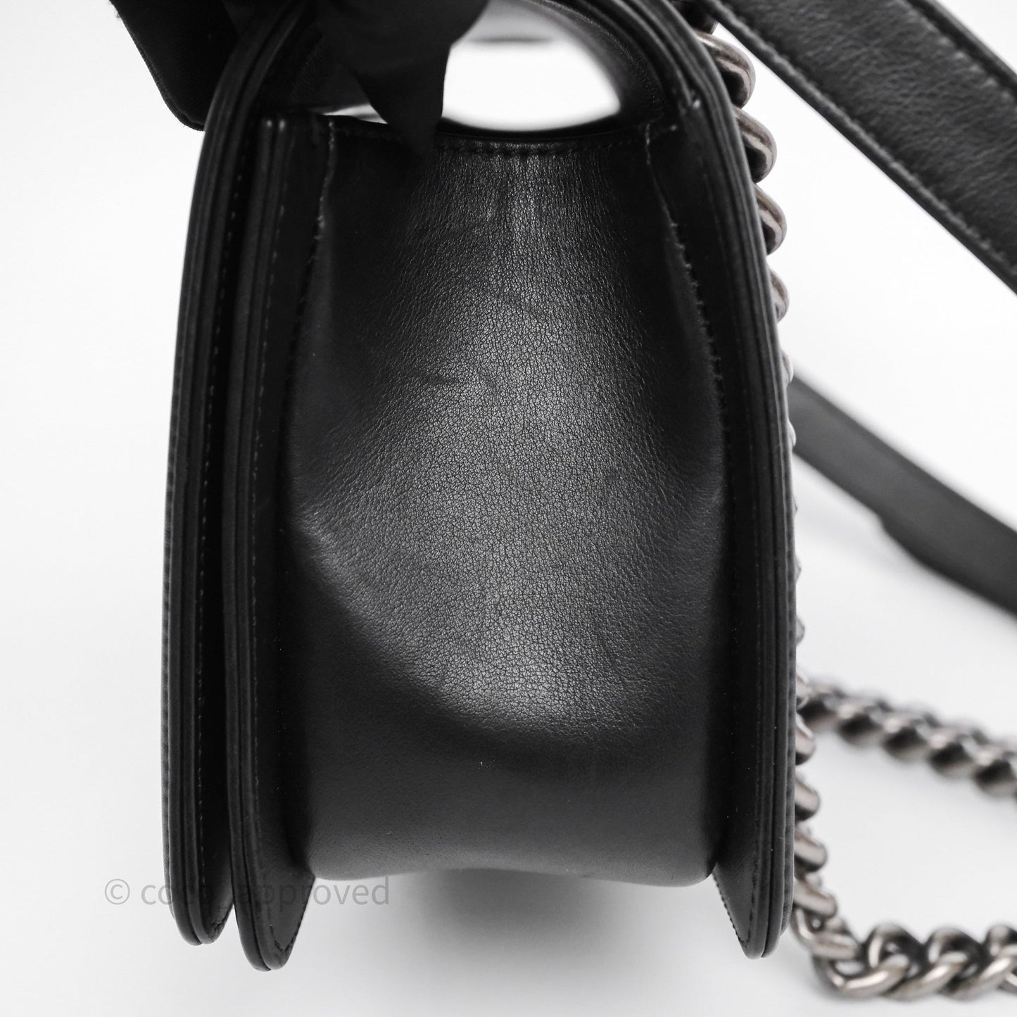 Chanel Quilted Medium Boy Black Calfskin Ruthenium Hardware