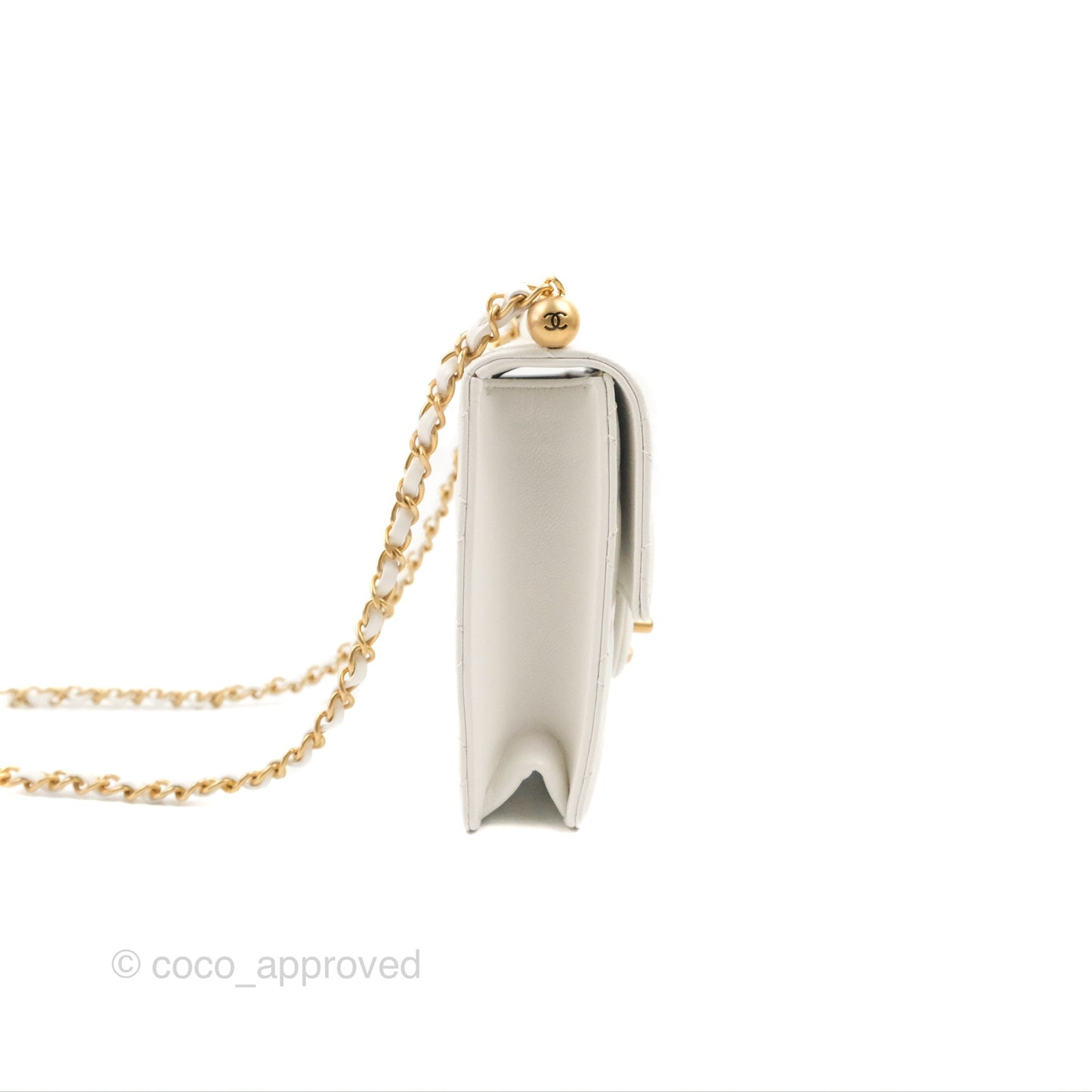 Chanel Quilted Chic Pearls Flap White Goatskin Aged Gold Hardware