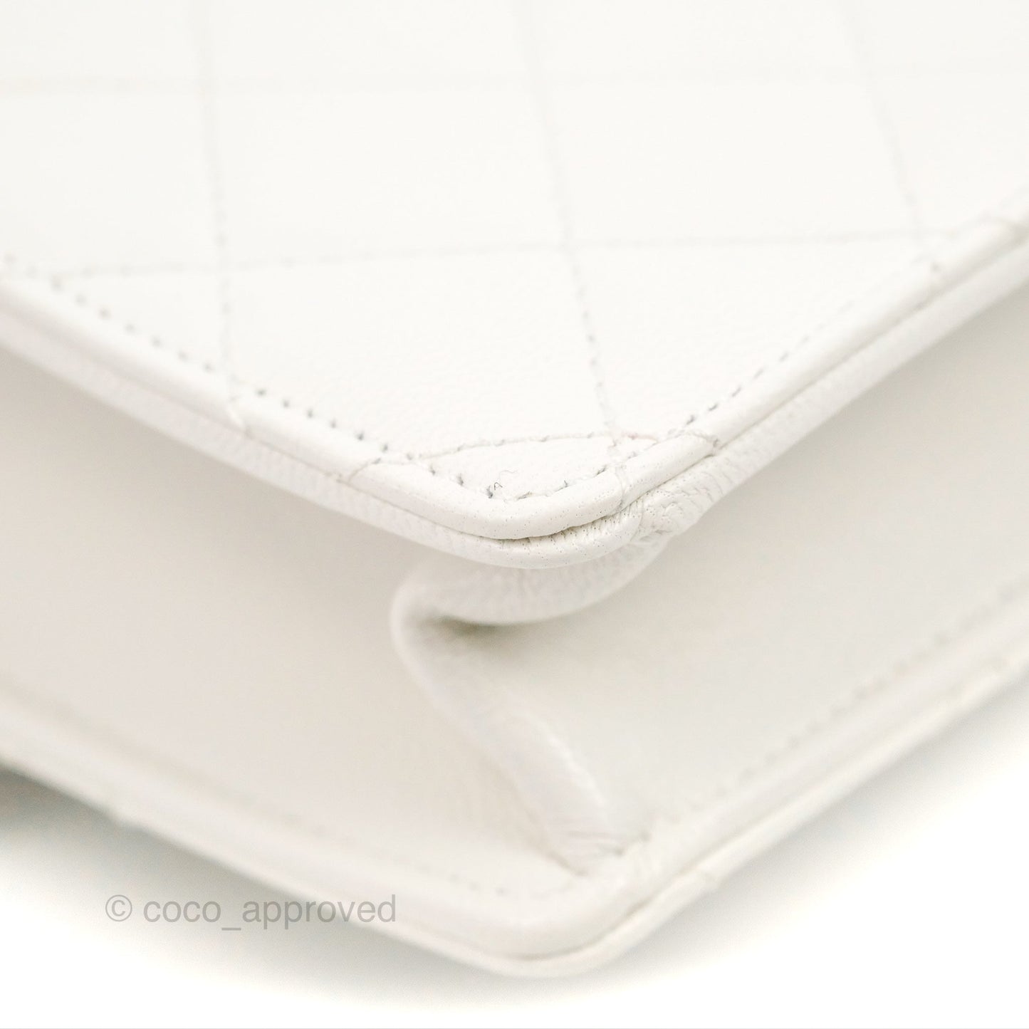 Chanel Quilted Chic Pearls Flap White Goatskin Aged Gold Hardware