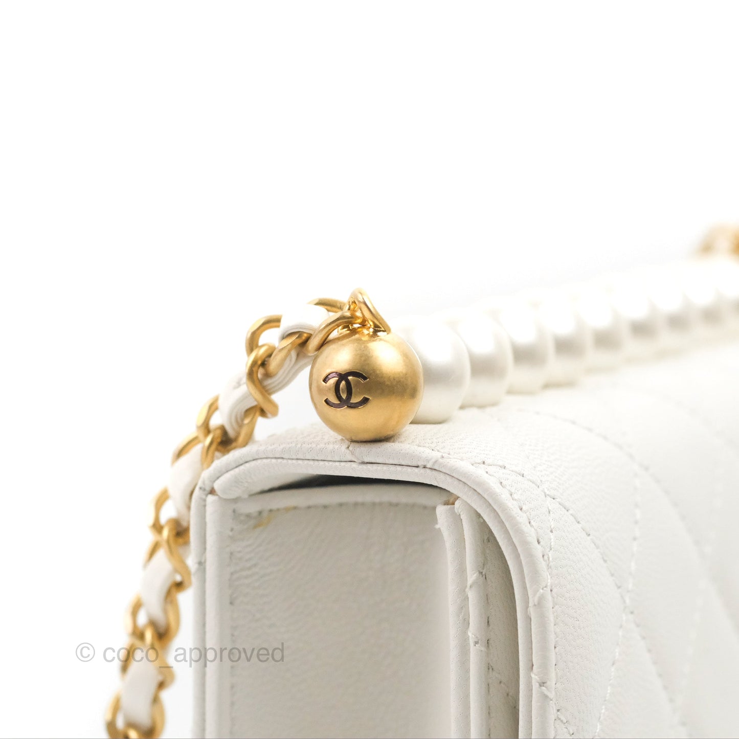 Chanel Quilted Chic Pearls Flap White Goatskin Aged Gold Hardware