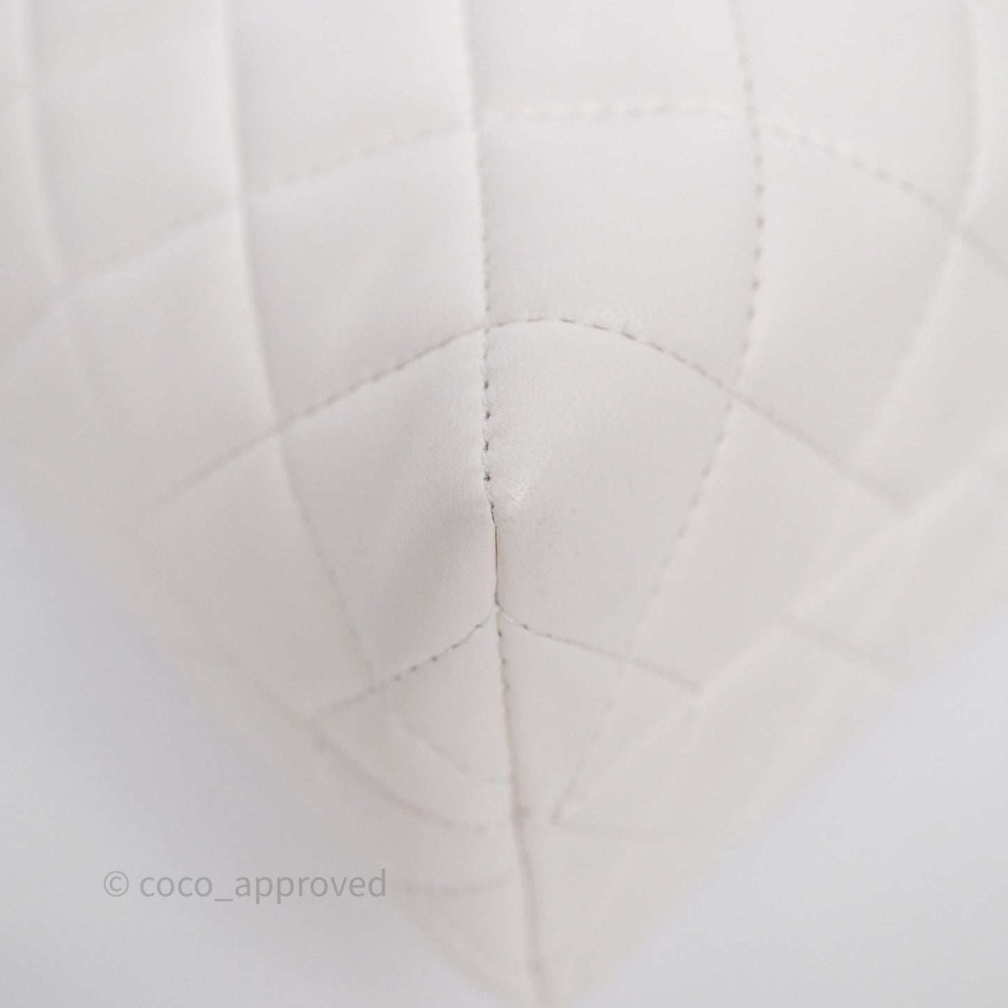 Chanel Crystal Top Handle Hobo Bag with Chain Quilted White Lambskin Gold Hardware 25B