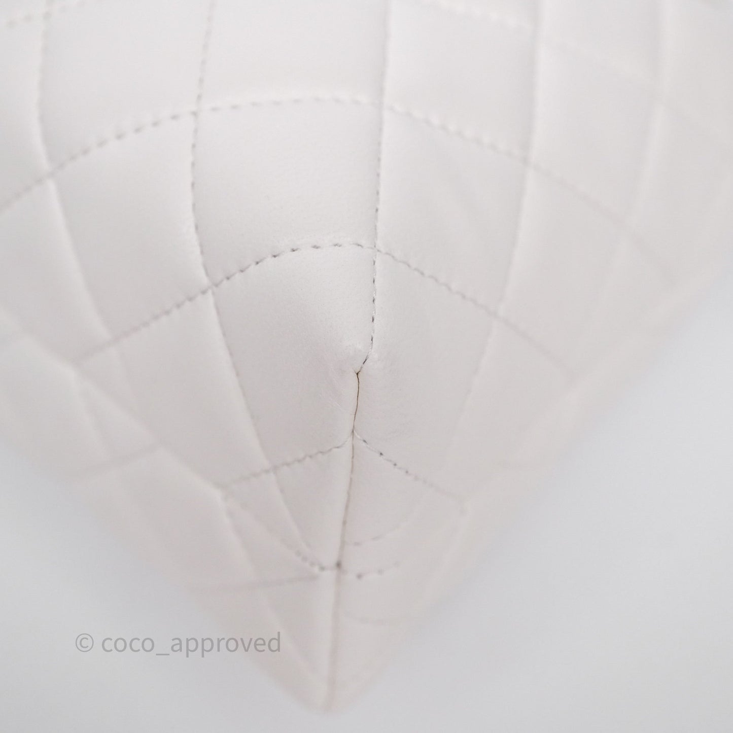 Chanel Crystal Top Handle Hobo Bag with Chain Quilted White Lambskin Gold Hardware 25B