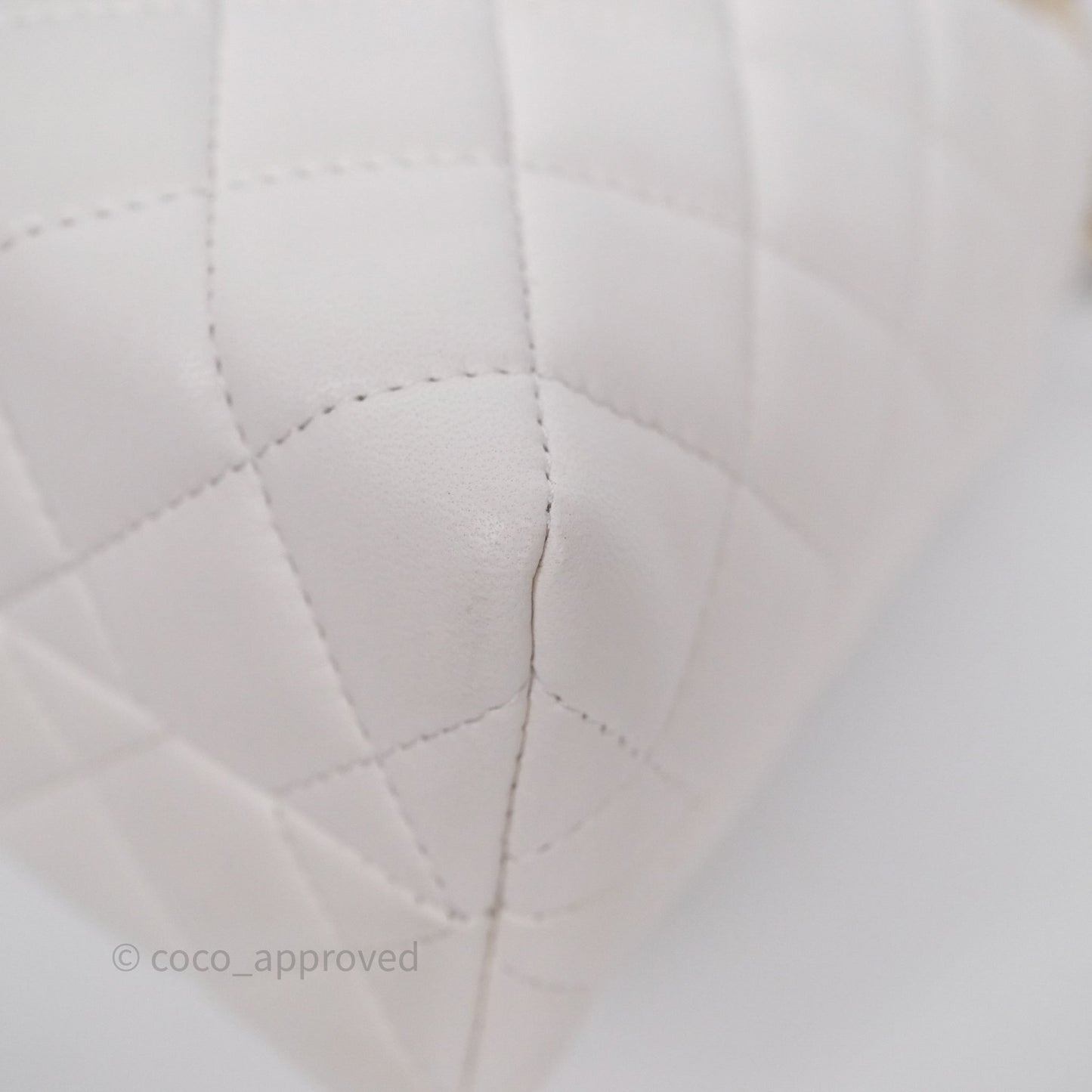 Chanel Crystal Top Handle Hobo Bag with Chain Quilted White Lambskin Gold Hardware 25B