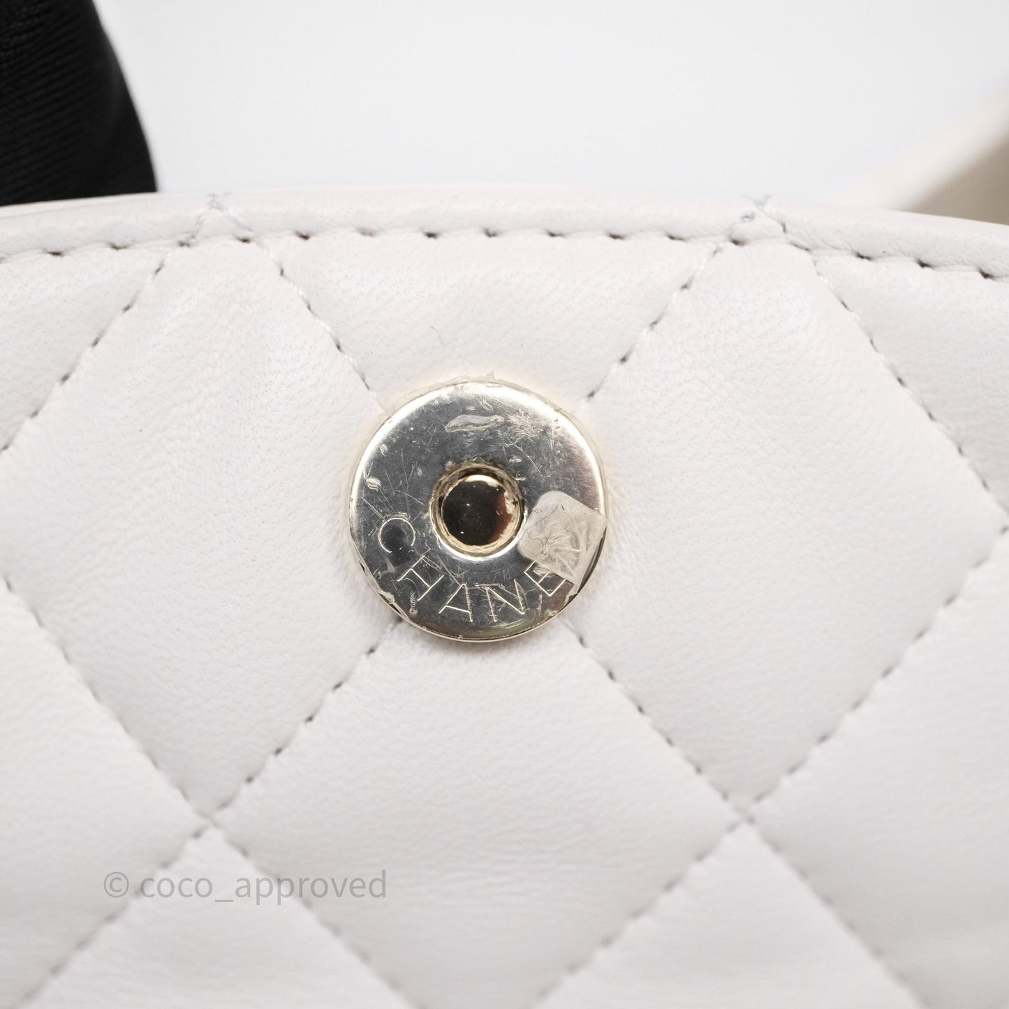 Chanel Crystal Top Handle Hobo Bag with Chain Quilted White Lambskin Gold Hardware 25B