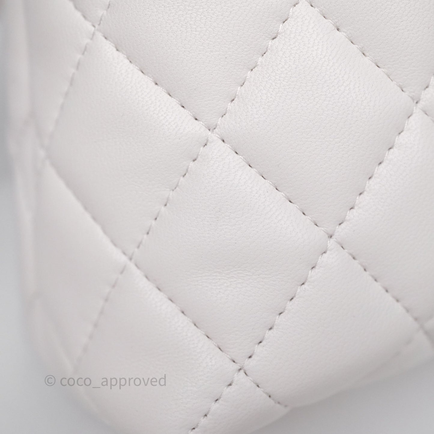 Chanel Crystal Top Handle Hobo Bag with Chain Quilted White Lambskin Gold Hardware 25B