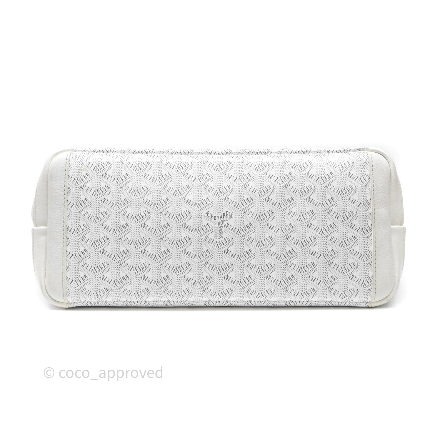 Goyard Artois Goyardine Canvas PM⁣⁣⁣⁣⁣⁣⁣⁣⁣⁣⁣⁣⁣⁣⁣⁣⁣⁣⁣⁣ White Canvas