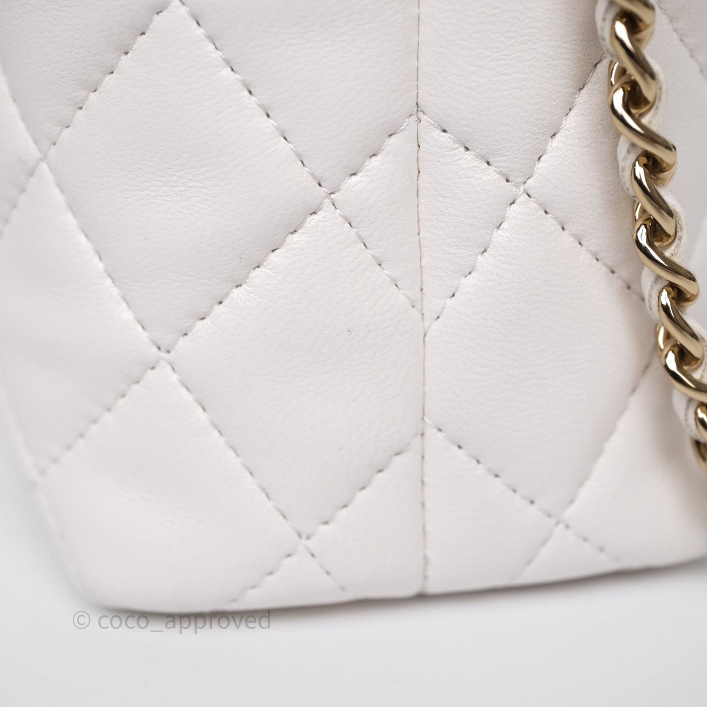 Chanel Crystal Top Handle Hobo Bag with Chain Quilted White Lambskin Gold Hardware 25B